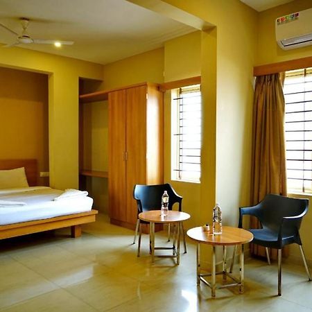 Samasth Rooms And Suits Maisur Dış mekan fotoğraf