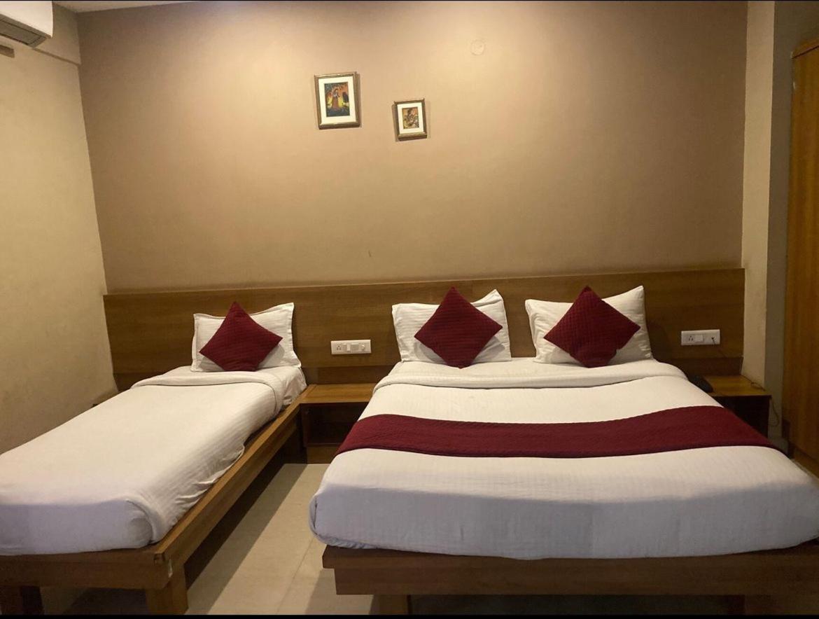 Samasth Rooms And Suits Maisur Dış mekan fotoğraf