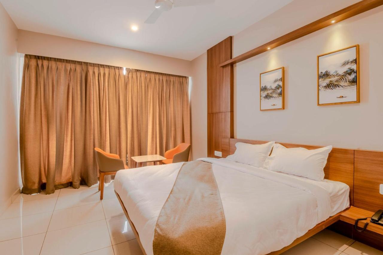 Samasth Rooms And Suits Maisur Dış mekan fotoğraf