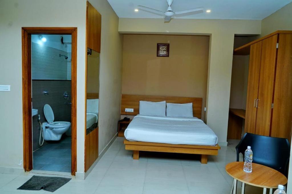 Samasth Rooms And Suits Maisur Dış mekan fotoğraf